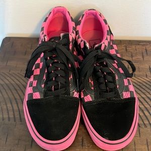 Pink check Van’s sz 8 women’s/6.5 men’s
